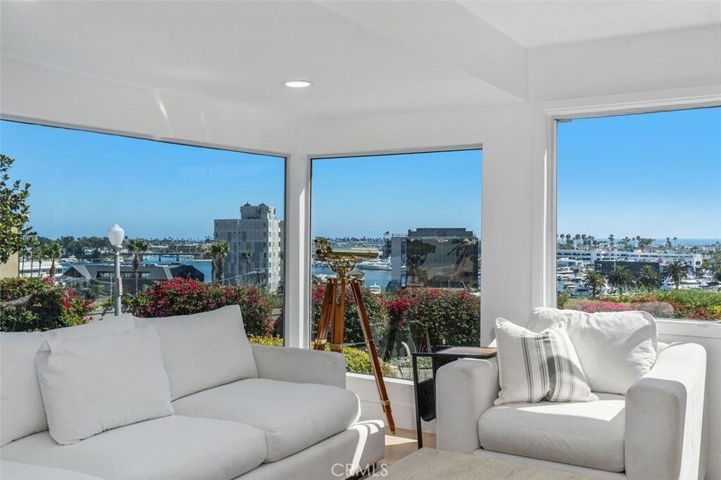 Property Photo: 233 Santa Ana CA 92663