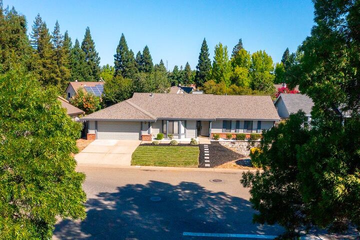 Property Photo:  1121 Saint Andrews Drive  CA 95762 
