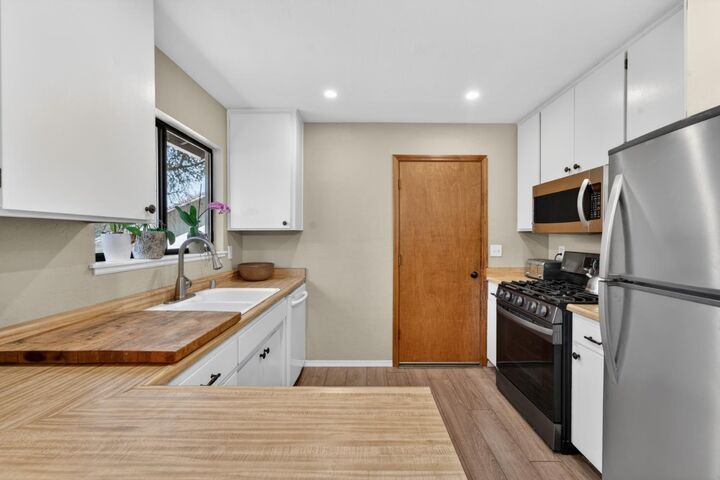 Property Photo: 11534 Buckeye Circle CA 95946