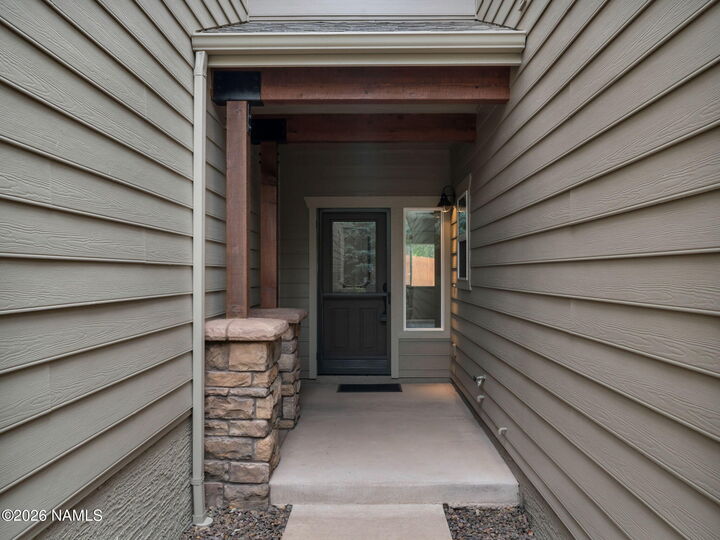 Property Photo: 3772 E Jacamar Drive AZ 86004