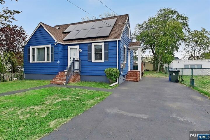 Property Photo:  811 Lincoln Avenue  NJ 08016 
