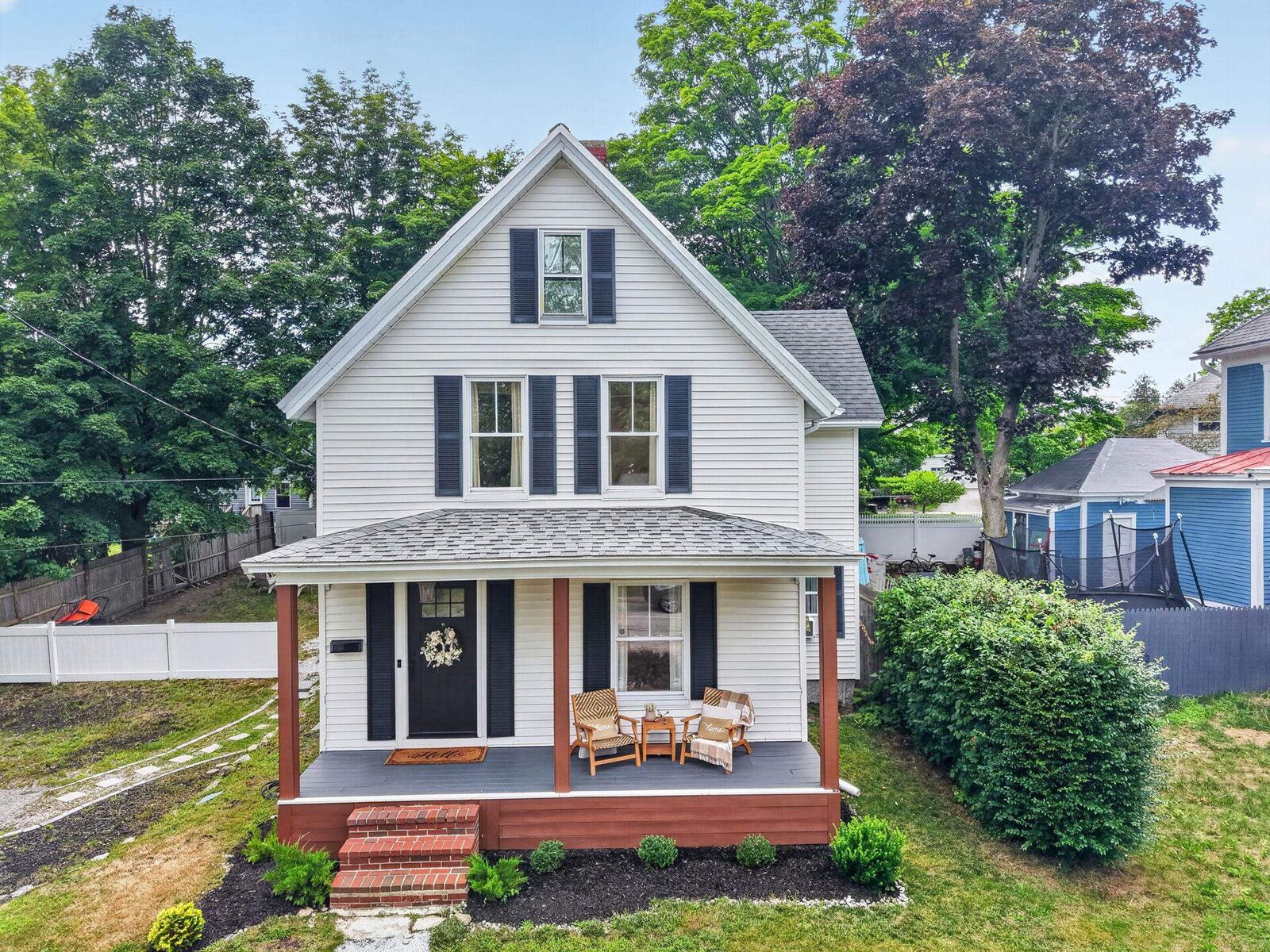 Property Photo:  442 Mammoth Road  NH 03109 