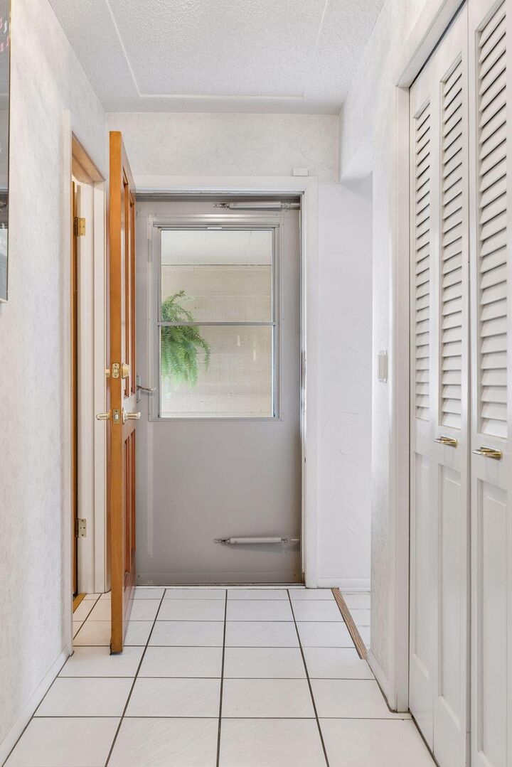 Property Photo:  3901 Louisiana Avenue N  MN 55427 