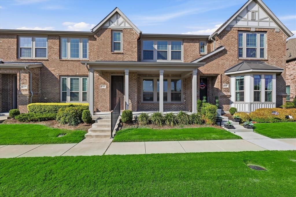 Property Photo: 6141 Roper Road TX 75070