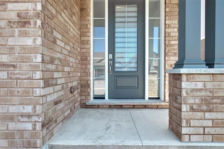Property Photo: 9338 White Oak Avenue ON L2G 3P6
