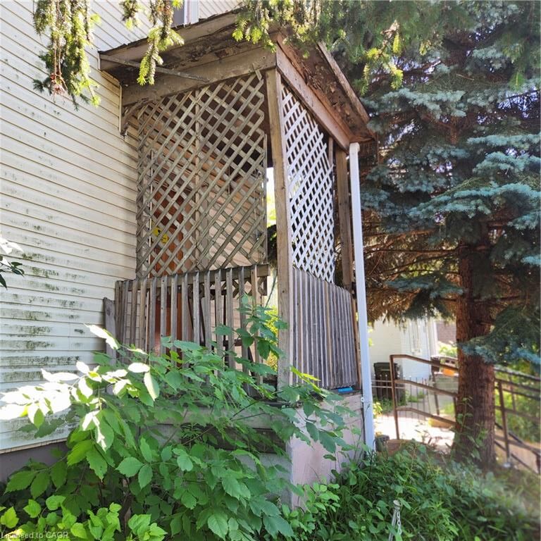 Property Photo: 365 Victoria Street N ON N2H 5E4