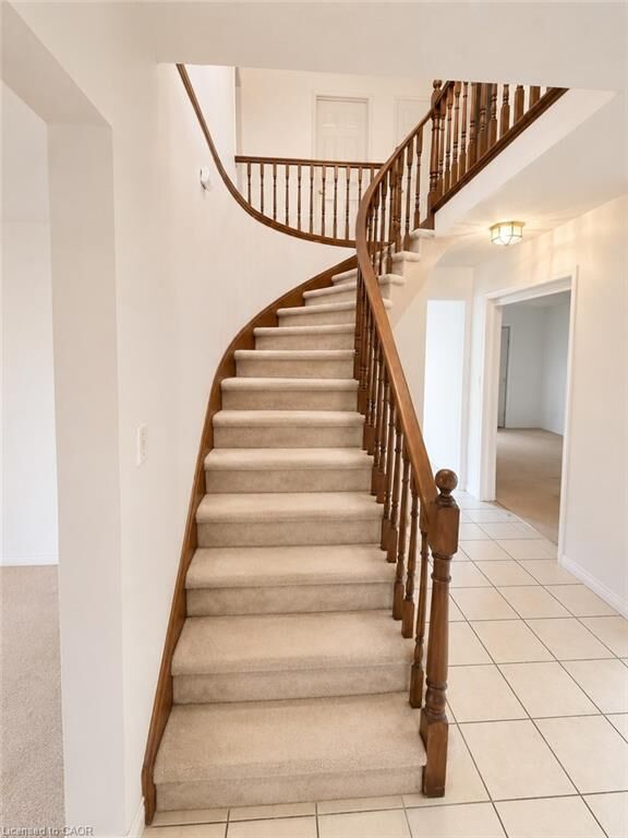 Property Photo: 10 Jeanette Avenue ON L3M 5B8