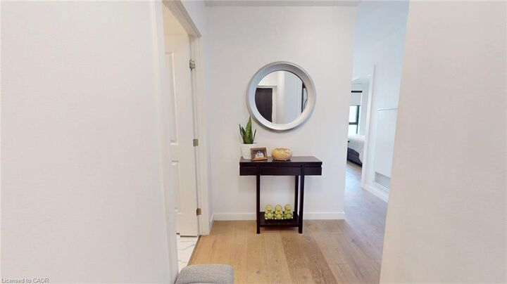 Property Photo:  181 King St S/S Street 1111  ON N2J 0E7 