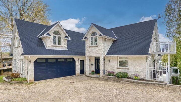 Property Photo: 461 Lake Rosalind Rd 4 ON N4N 3B9