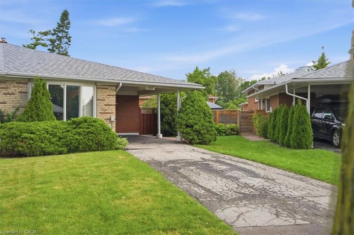 Property Photo: 1167 Saturnia Crescent ON L4Y 2M2
