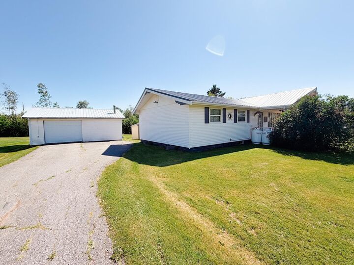 Property Photo:  2011 Robertson Road  PE C0A 1R0 