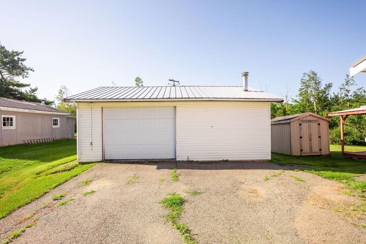 Property Photo: 2011 Robertson Road PE C0A 1R0