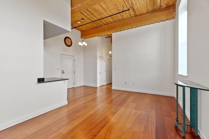 Property Photo:  52 Lawrence Drive 515  MA 01854 