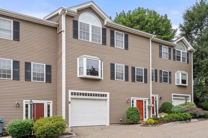 Property Photo: 600 Trapelo Rd 8 MA 02452