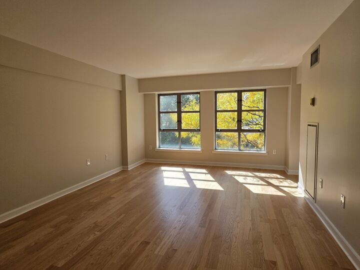 Property Photo:  931 Massachusetts Ave 303  MA 02139 