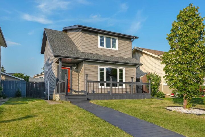 Property Photo: 16 Abalone Crescent NE AB T2A 6Y7