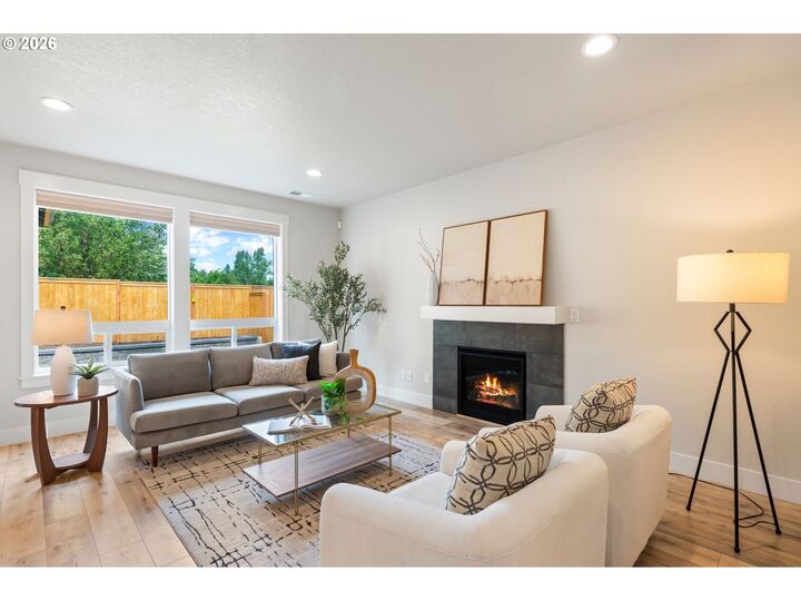 Property Photo: 13897 SE Piper Cub Way OR 97267