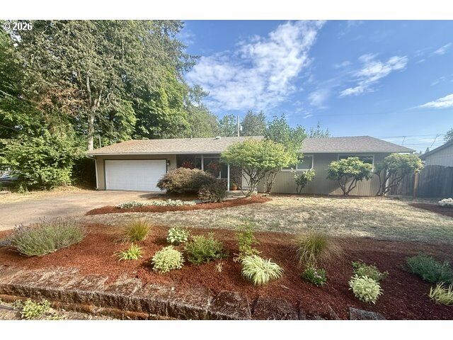 Property Photo:  1515 Bond Ln  OR 97401 