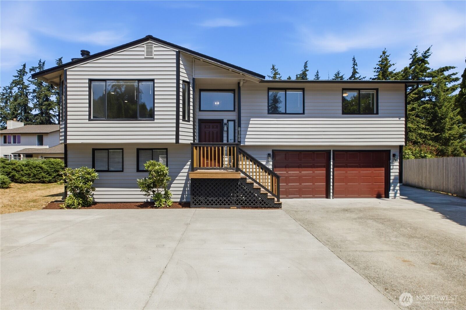 Property Photo:  1811  162nd Street E  WA 98445 
