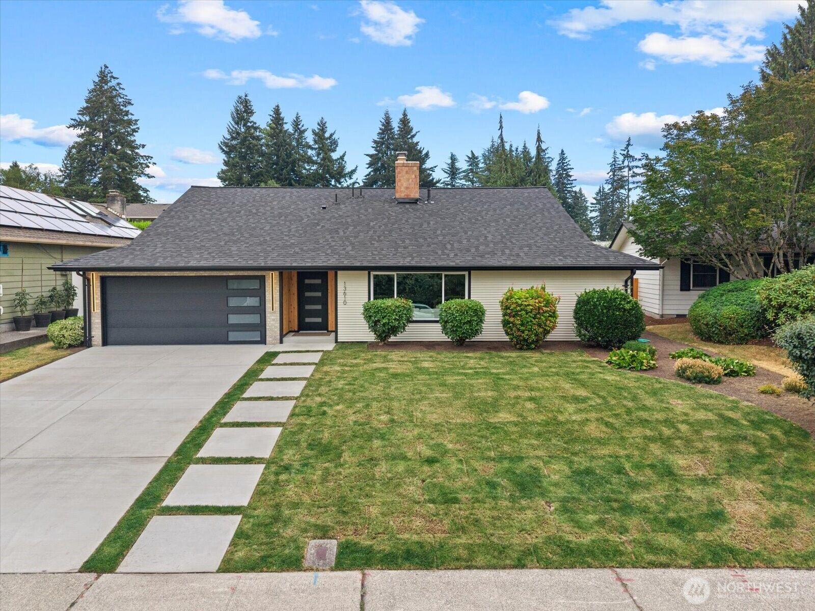 Property Photo:  13610  116th Place NE  WA 98034 
