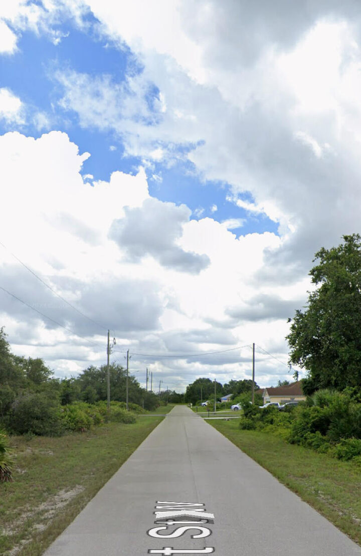 Property Photo:  2519 71st Street W  FL 33971 