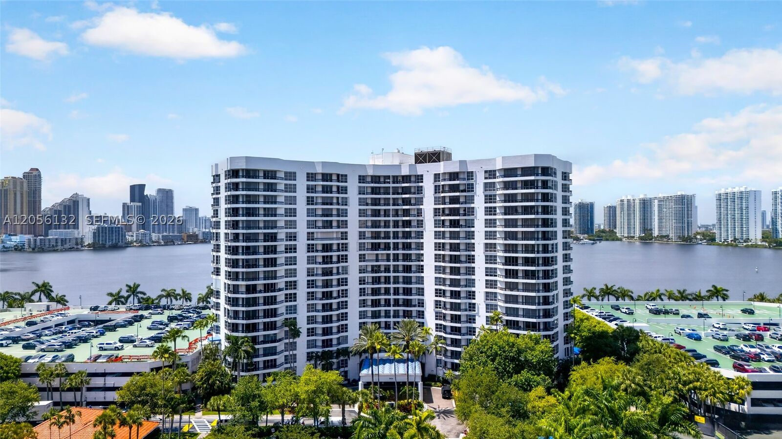 Property Photo: 3600 Mystic Pointe Dr 310 FL 33180