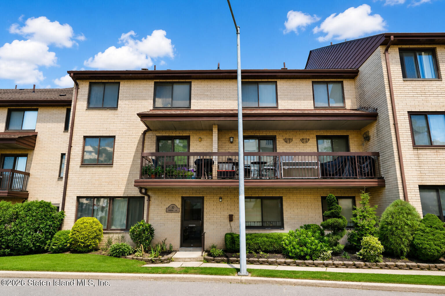 Property Photo: 10 Windham Loop 1B NY 10314