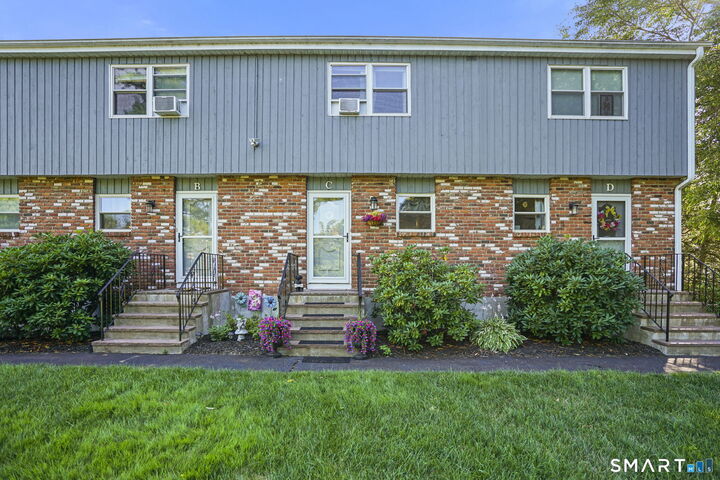 Property Photo:  1431 Farmington Avenue C  CT 06032 