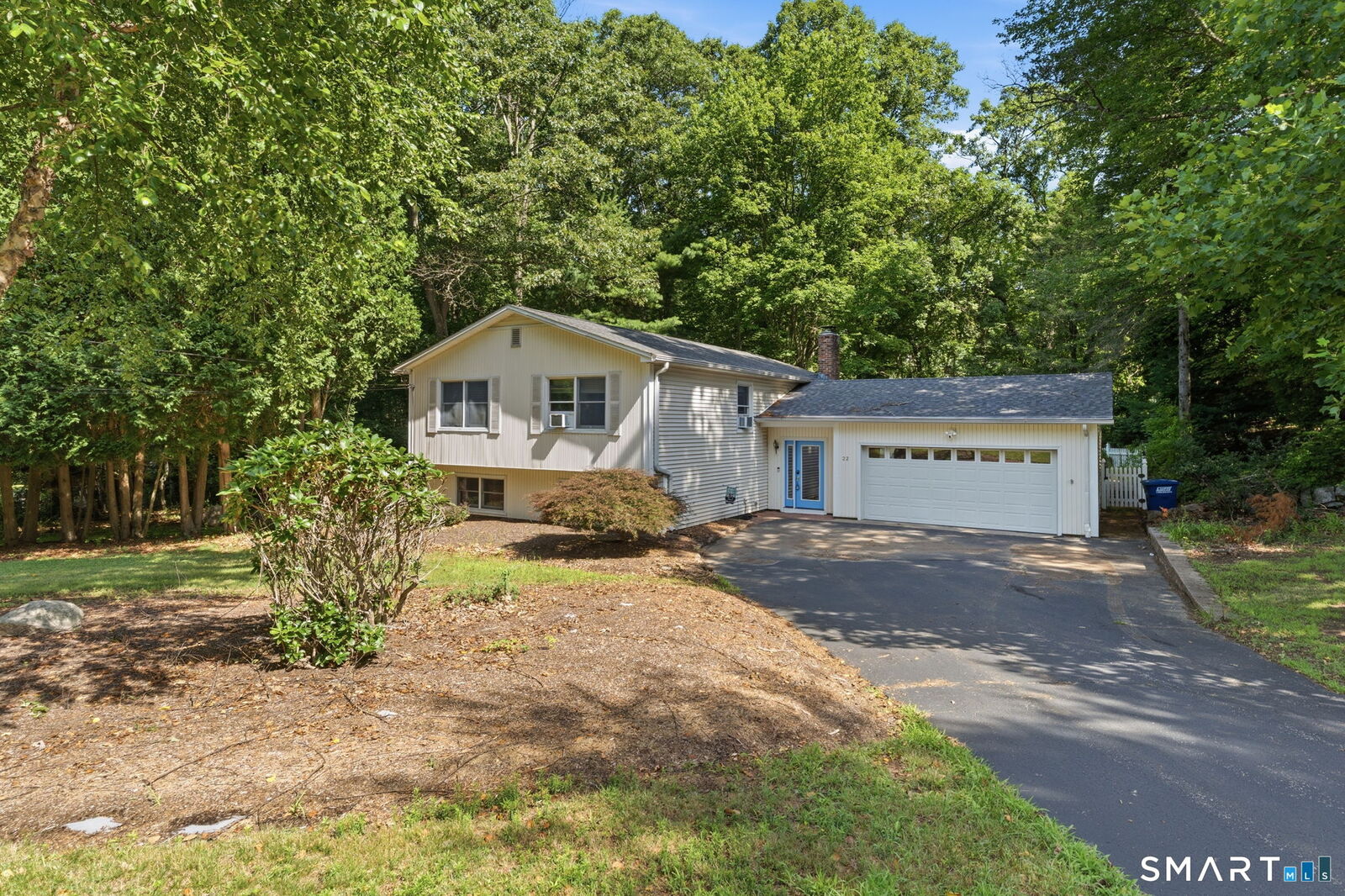 Property Photo:  22 Devonshire Drive  CT 06335 