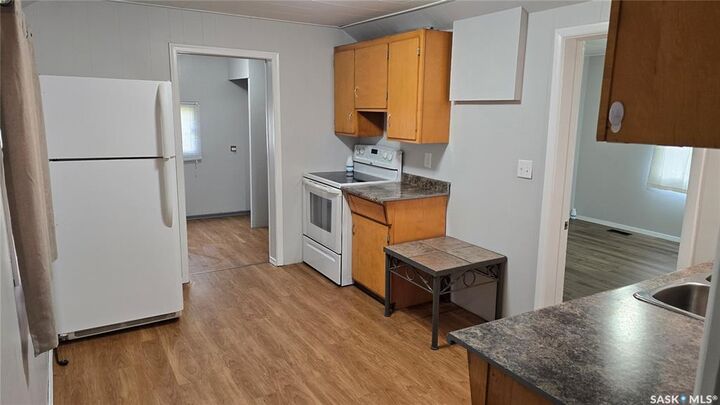 Property Photo: 206 Irvine Street SK S0M 0N0