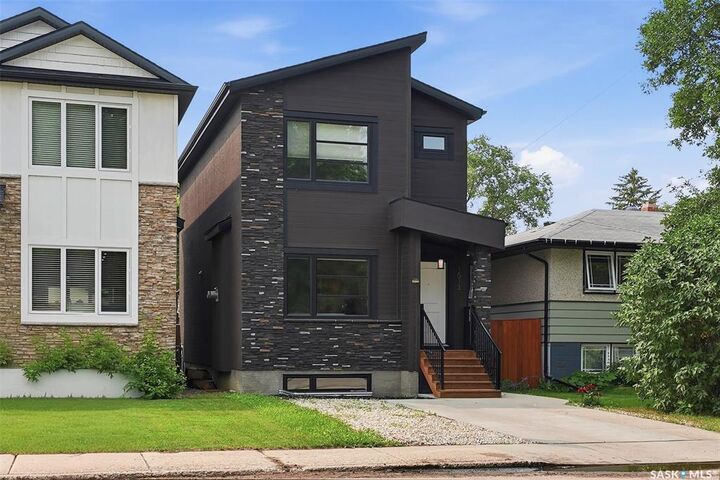 1513 Prince Of Wales Avenue — photo 1