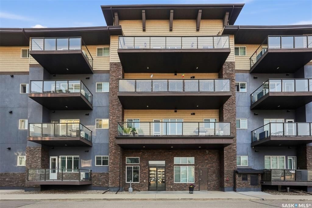 Property Photo:  714 Hart Road 104  SK S7M 1L2 