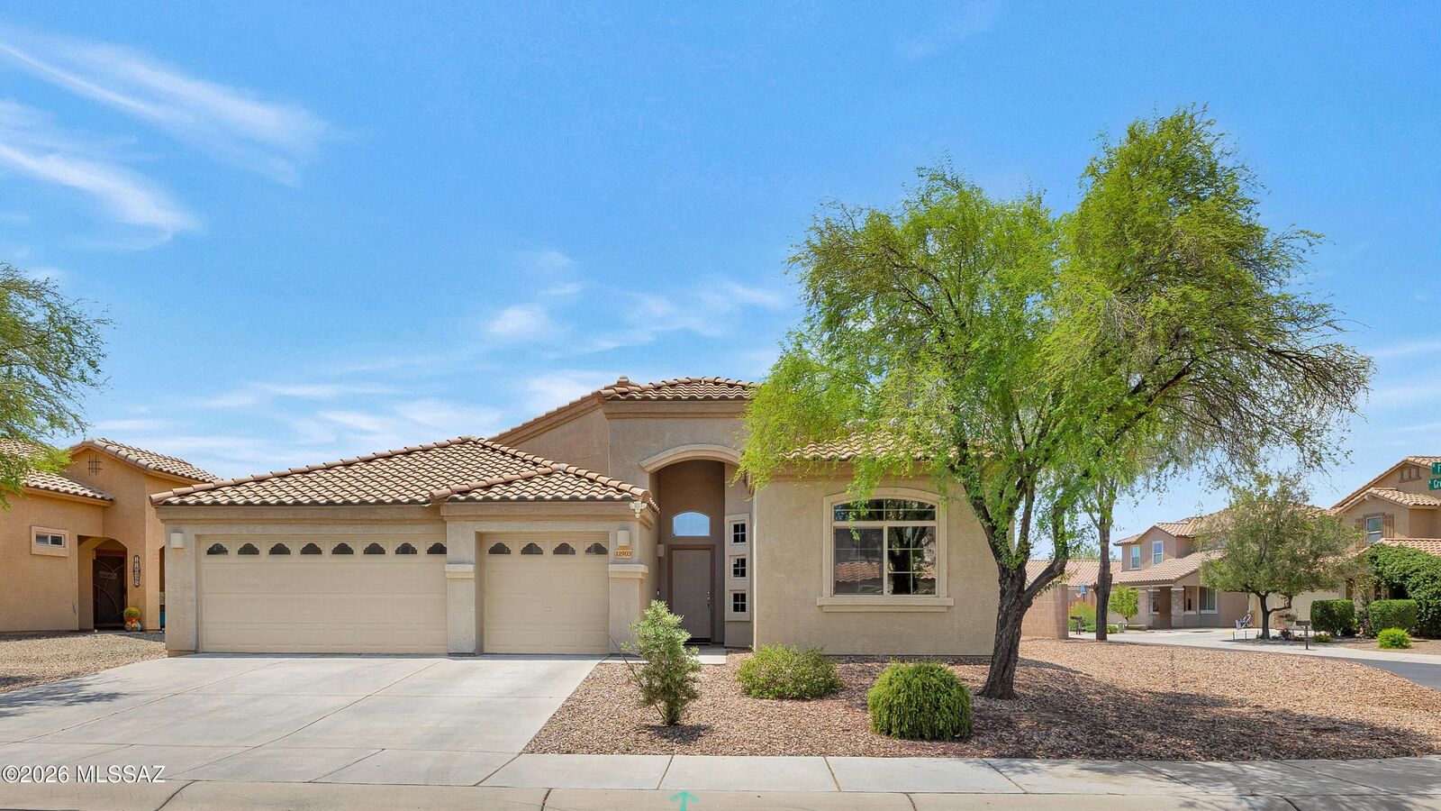 Property Photo: 11903 W Farmall Drive AZ 85653