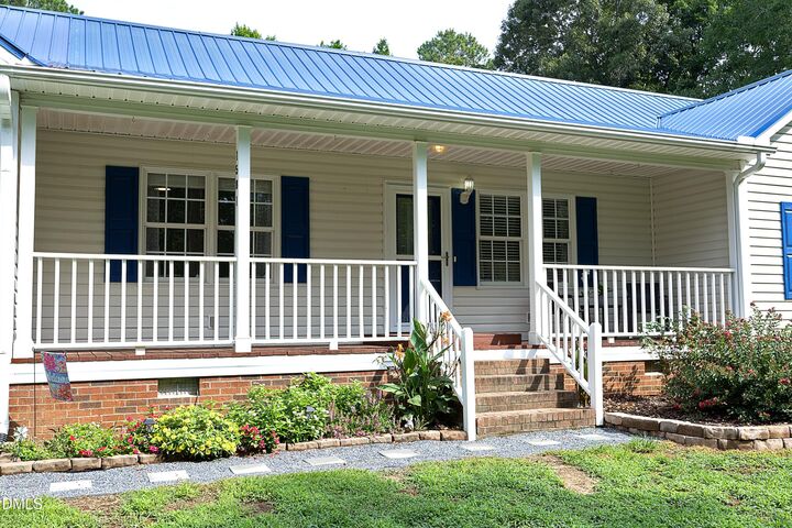 Property Photo: 1581 Deep River Road NC 27330