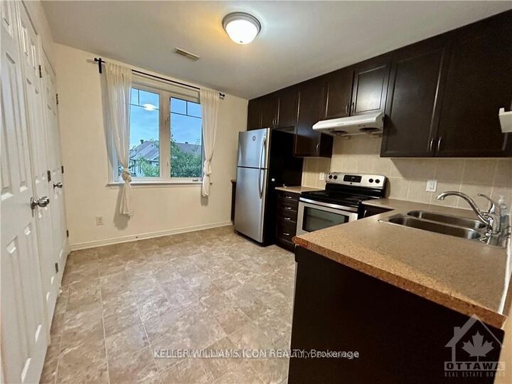 Property Photo:  146 Urbancrest Private  ON K2J 2S7 