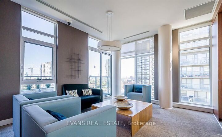 Property Photo: 260 Sackville Street 705 ON M5A 0B3