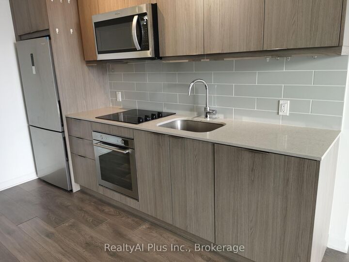 Property Photo:  38 Forest Manor Road 605  ON M2J 1M5 