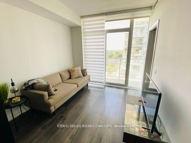Property Photo: 33 Helendale Avenue 701 ON M4R 0A4