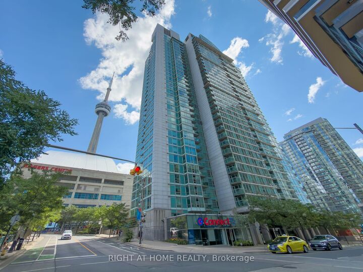 81 Navy Wharf Court 2611 — photo 1