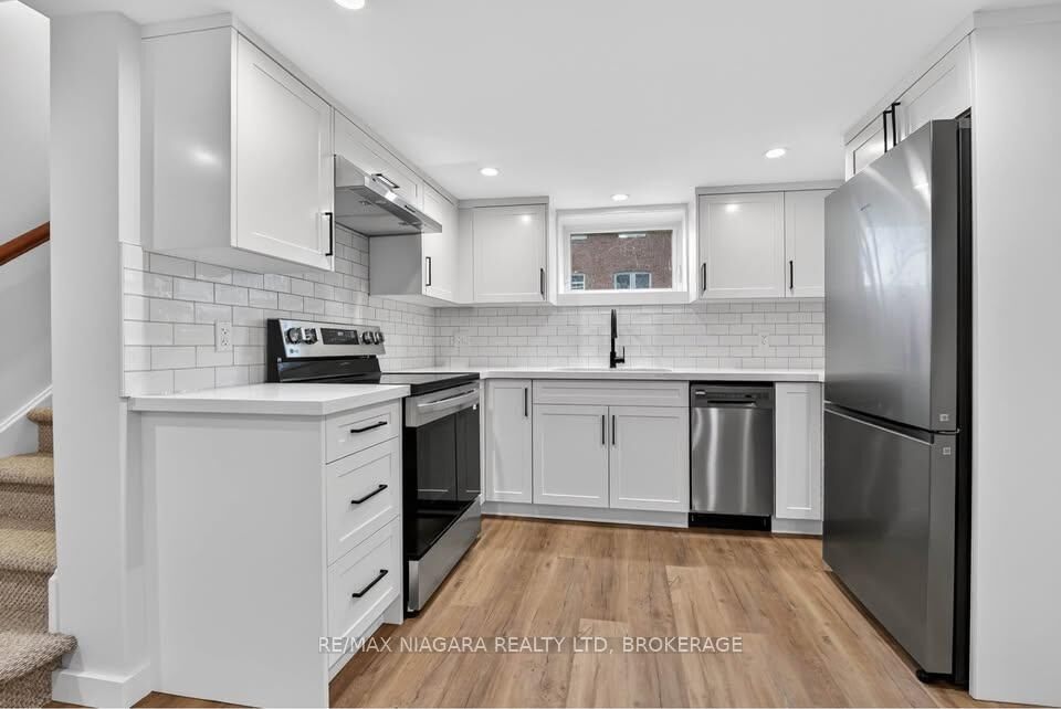 Property Photo:  3548 Bond Street Lower  ON L2G 6H8 