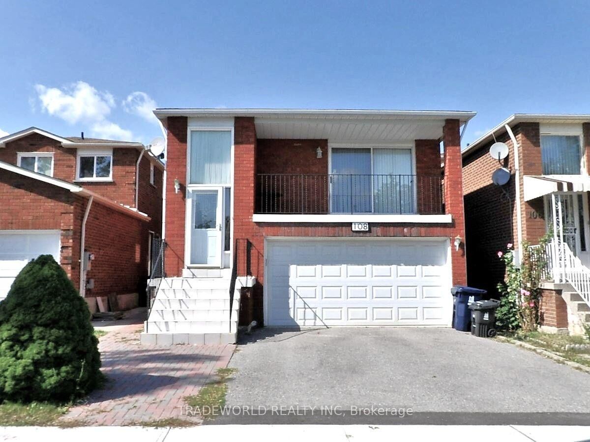 Property Photo:  108 Wharton Square Upper Level  ON M1V 4N2 