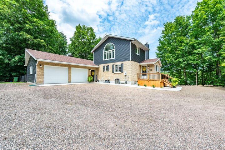 Property Photo: 978 Rantz Road ON K8H 2W8