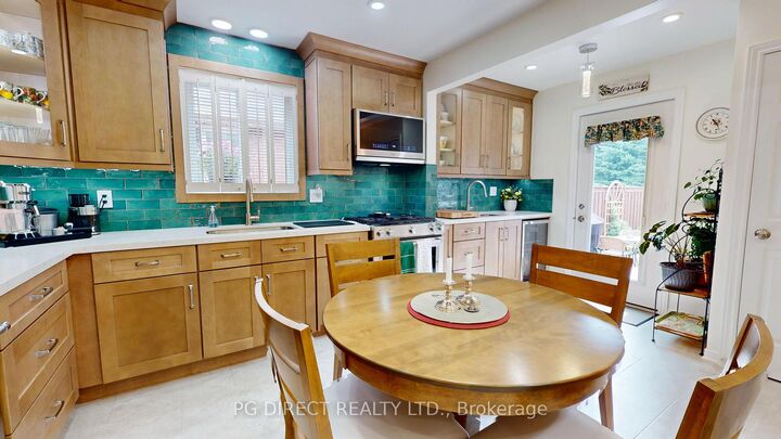 Property Photo:  514 Forestlawn Road  ON N2K 3X9 