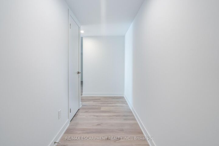 Property Photo:  370 Martha Street 309  ON L7R 0G9 