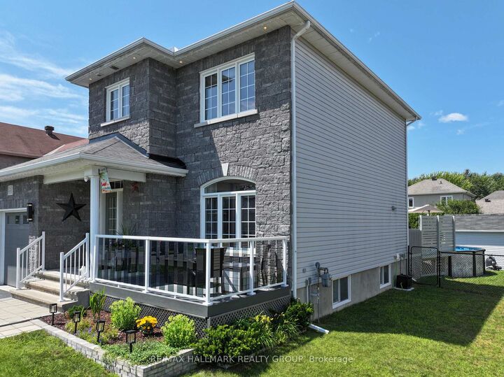 Property Photo: 20 Dune Street ON K0A 2M0