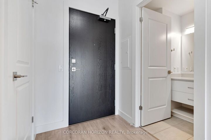 Property Photo:  50 Grand Avenue S 903  ON N1S 0C2 