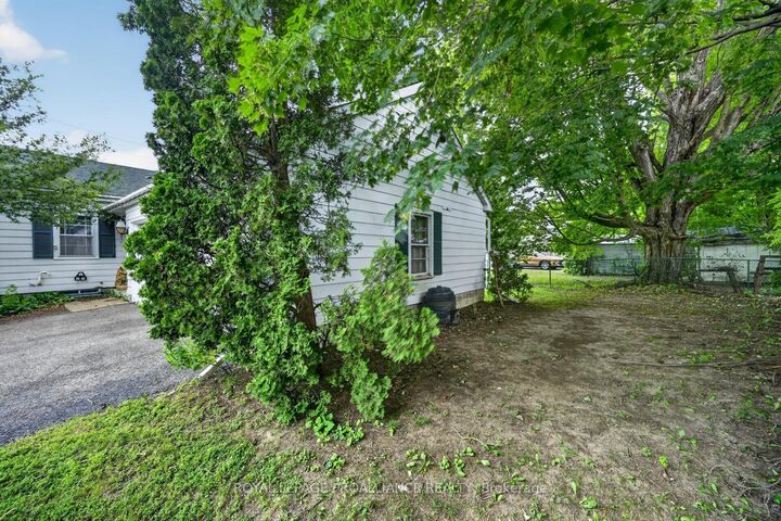 Property Photo: 390 James Street W ON K0E 1T0