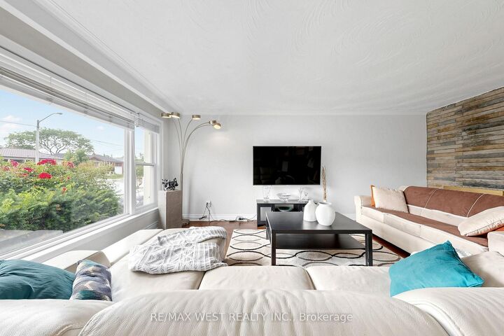 Property Photo: 32 Allonsius Drive ON M9C 3N5