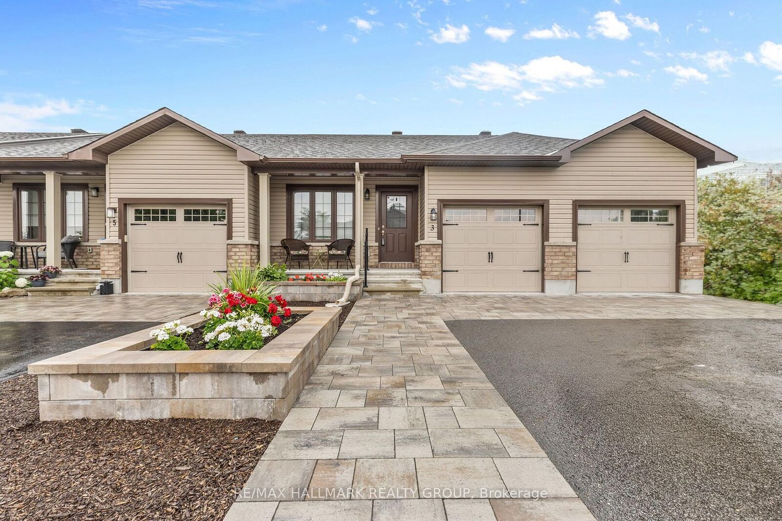 Property Photo:  3 Horton Street  ON K0A 1A0 
