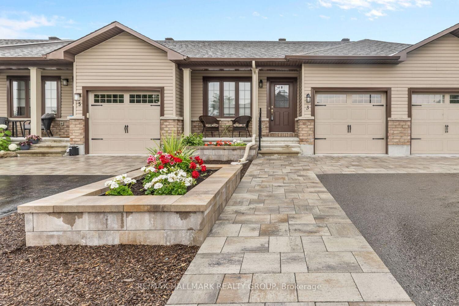 Property Photo:  3 Horton Street  ON K0A 1A0 